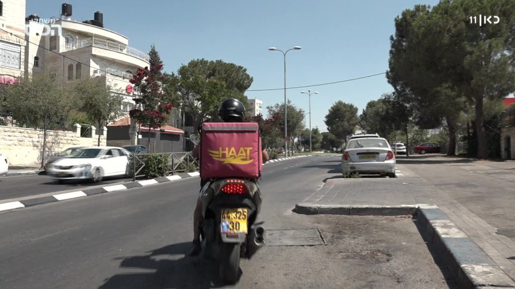 רוכבים על ההצלחה: אפליקציית השליחויות "האאט" - לא רק ביישובים ערביים