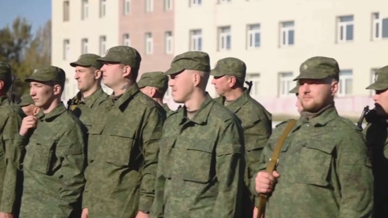 הבריחה מרוסיה: שליח כאן חדשות לאירופה עם הנמלטים מגיוס לצבא פוטין