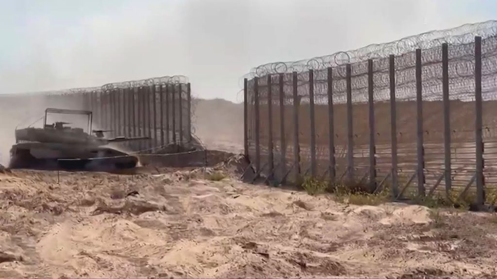 טיפול שורש: צה"ל החל לטפל במנהרות חמאס בעזה