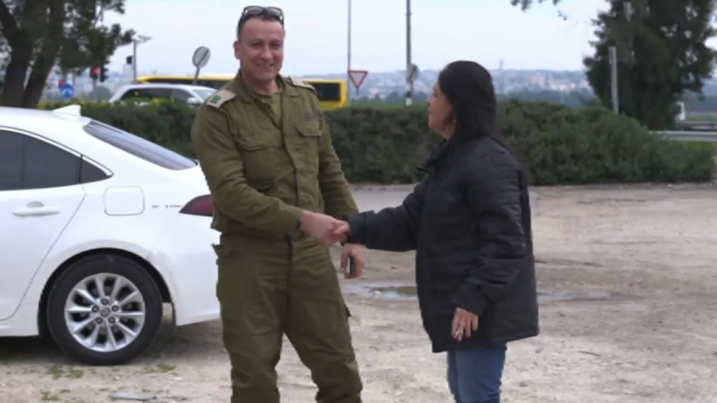 תחקיר: העבריין שהתחזה לטייס, ישב בכלא, שיקר בריאיון לחיים אתגר - ונכנס לעזה